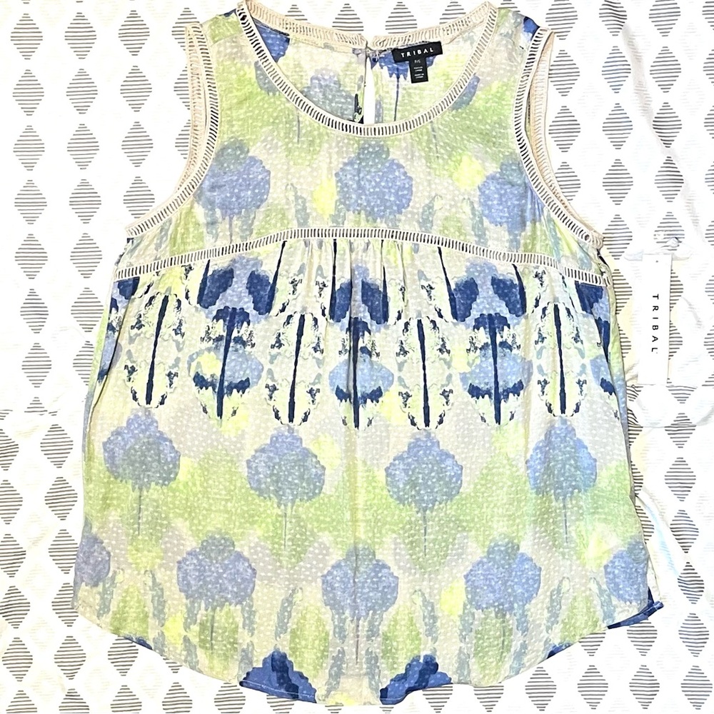 NWT - Tribal Watercolor Blouse - Ladder Lace & Abstract Leaf Pattern - Size S